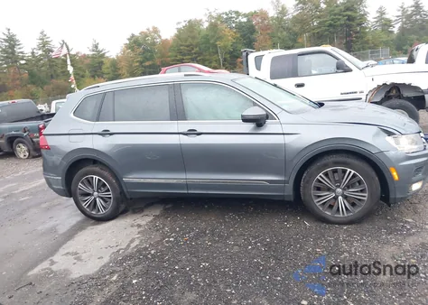2019 Volkswagen Tiguan 2.0T Se/2.0T Sel/2.0T Sel R-Line/2.0T Sel R-Line Black from USA, damaged, VIN 3VV2B7AX0KM041107